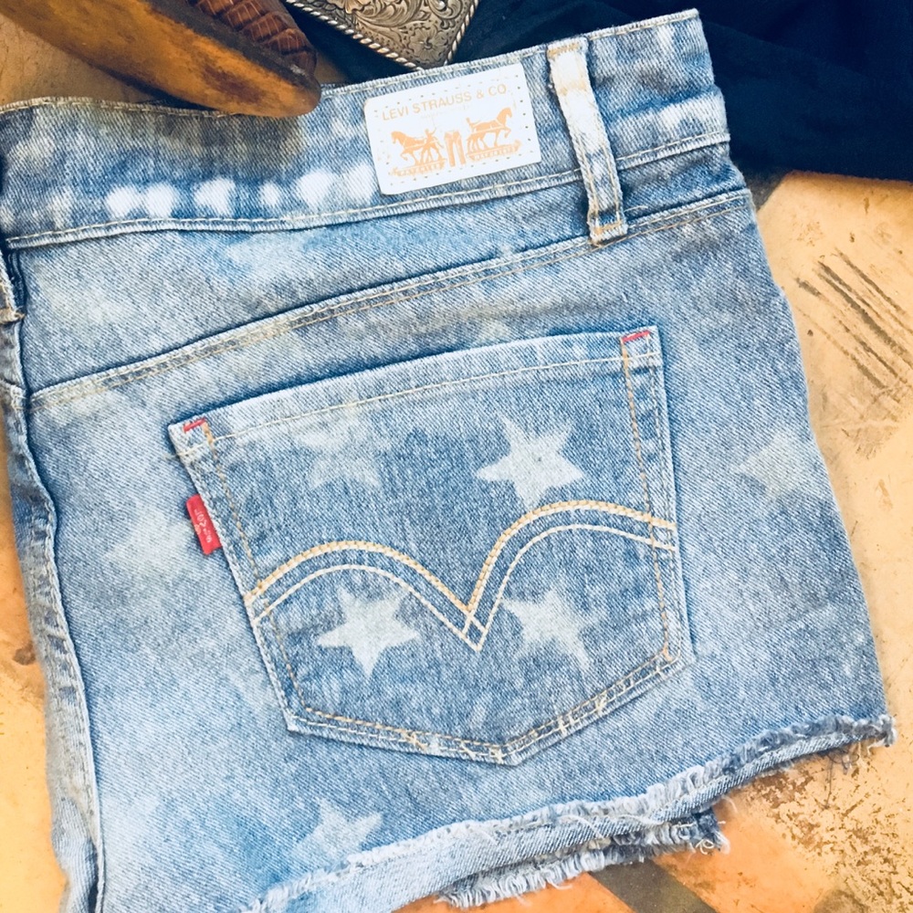 Levi’s Shorty Short Cuttoff Jean Shorts NWOT